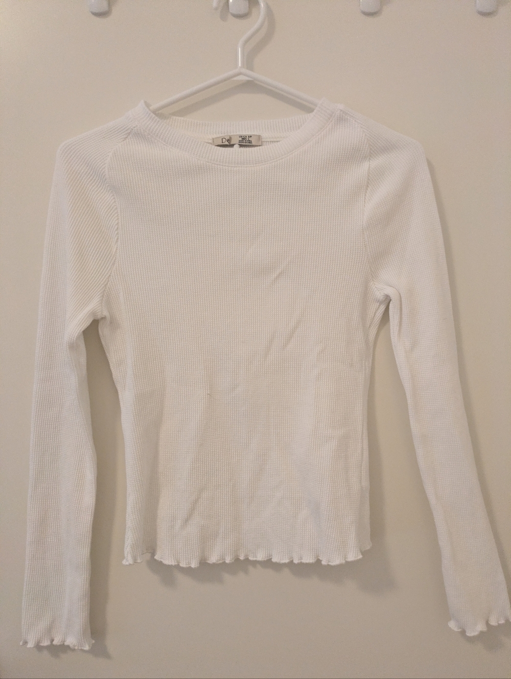 Dex White Ribbed Long Sleeve Top - Scalloped Hem